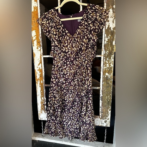 Tommy Hilfiger Women's Flutter-Sleeve Animal-Print V Neck Leopard Dress - Picture 3 of 6